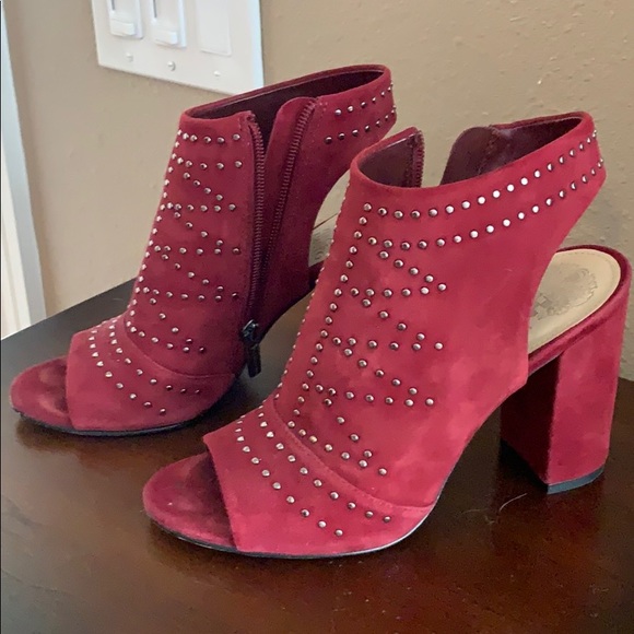 Vince Camuto Bootie - Picture 2 of 4